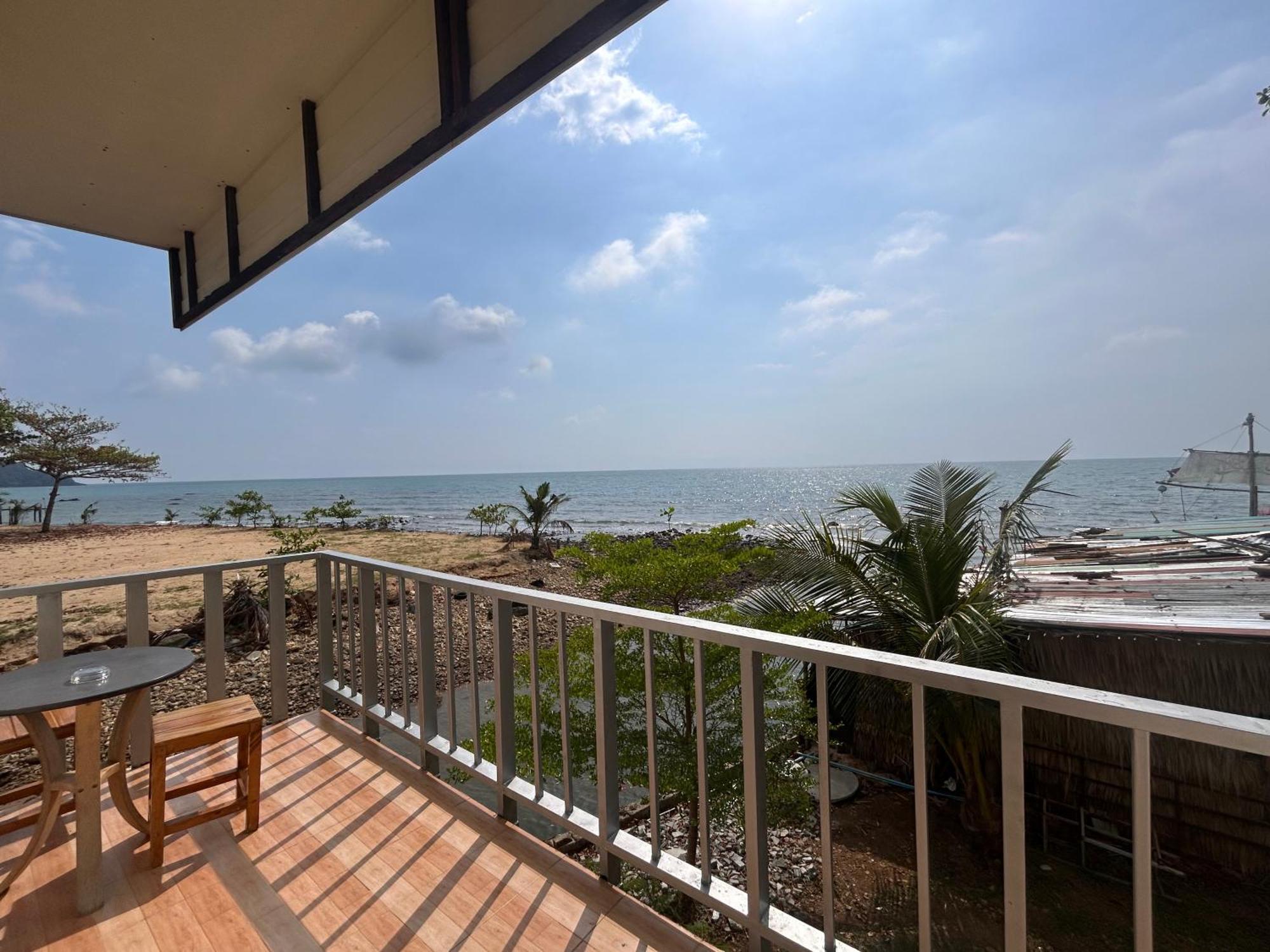 Tchin Tchin Guesthouse 象岛 外观 照片